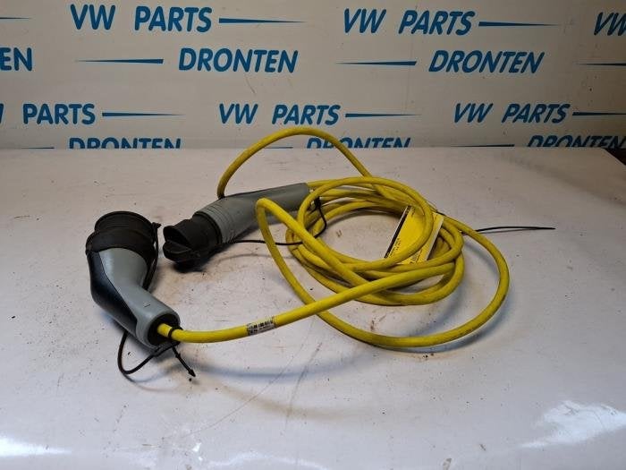 Oplaadkabel hybride van een Volkswagen Golf, Gebruikt, -, Volkswagen, -