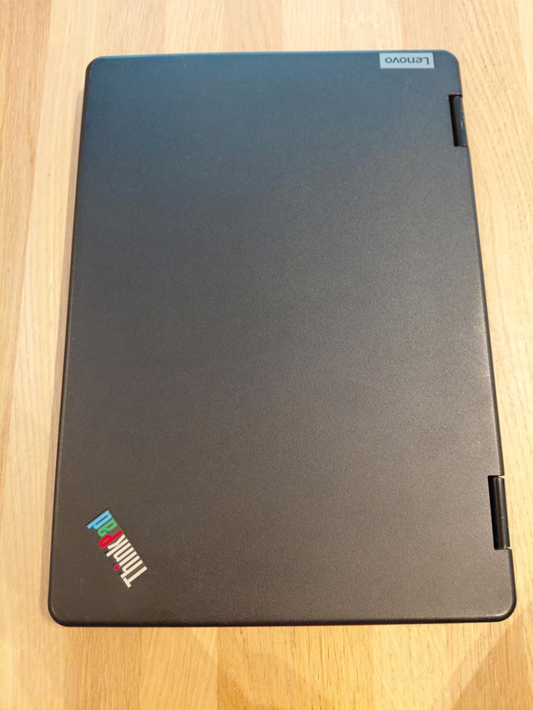 Lenovo chromebook met oplader, Computers en Software, Ophalen, Zo goed als nieuw