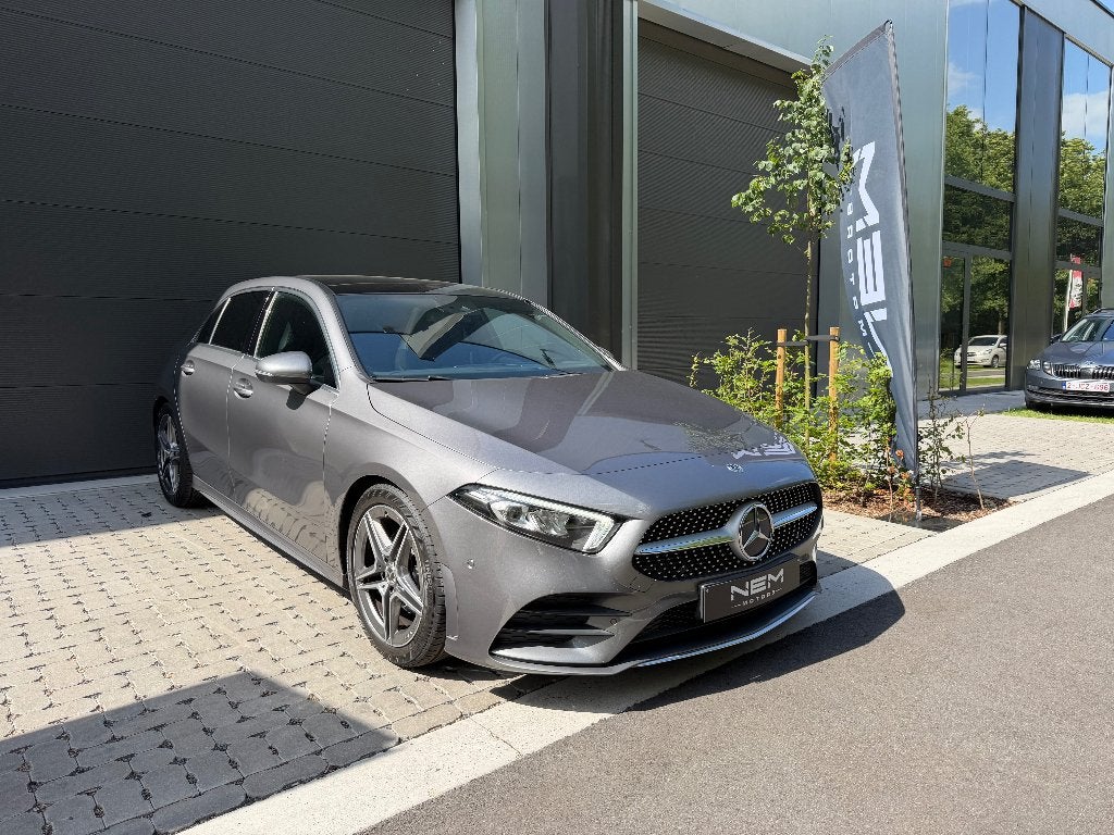 Mercedes A 180 AMG Line,GARANTIE,PANO,NAVI,ACC,LED,USB,BT, Auto's, Mercedes-Benz, 4 cilinders, Bedrijf, 5 deurs, Parkeerassistent