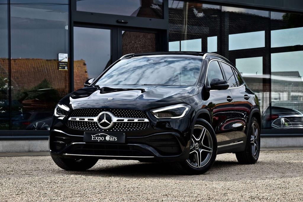 Mercedes-Benz GLA 180 GLA 180 AMG Line *PANO DAK*360CAMERA, Auto's, 4 cilinders, 136 pk, Zwart, Bedrijf