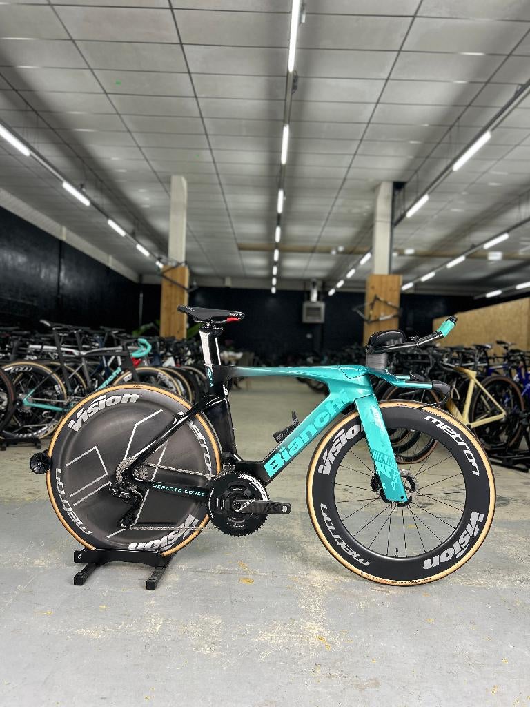 Bianchi Aquila RC Disc Di2 Carbon TT, Enlèvement, Comme neuf