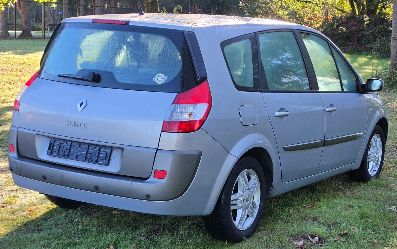 renault scenıc 1.9 dcı bj 2005 7 plaatsen (aırco) gekeurd, Auto's, Particulier, https://public.car-pass.be/vhr/72e924cc-6fac-4296-9108-b5249f7337d6