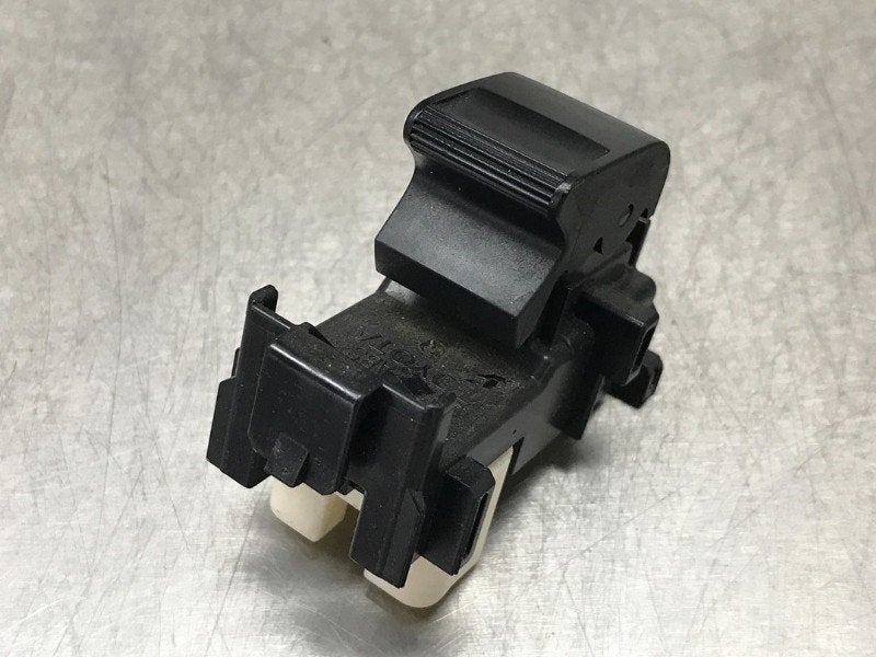 COMMUTATEUR VITRES ELECTRIQUES Toyota Auris (E18), Utilisé, Toyota