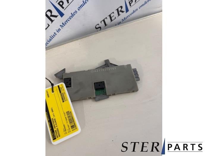 Antenne amplificateur d'un Mercedes E-Klasse, 3 mois de garantie, Utilisé, -, -