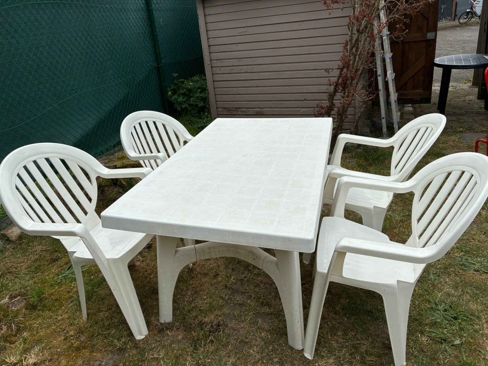 Tuintafel x2 / tuinstoelen x4, Tuin en Terras, Tuinsets en Loungesets, Ophalen, Kunststof, Gebruikt, Tuinset