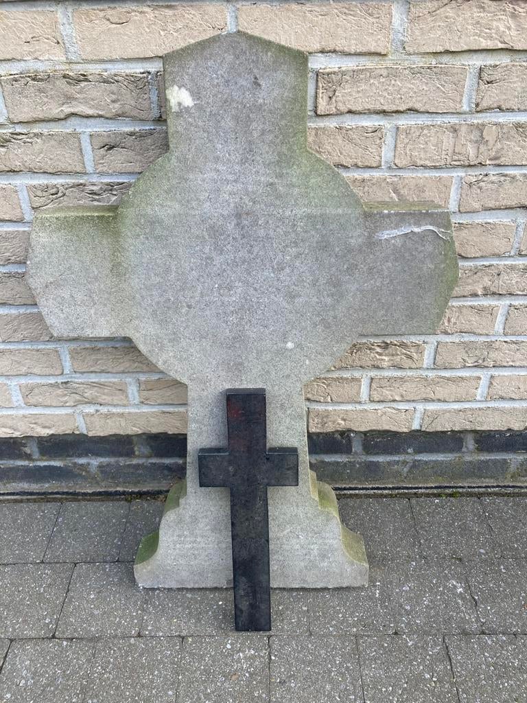 Kruis in blauwe steen, Tuin en Terras, Ophalen, Gebruikt