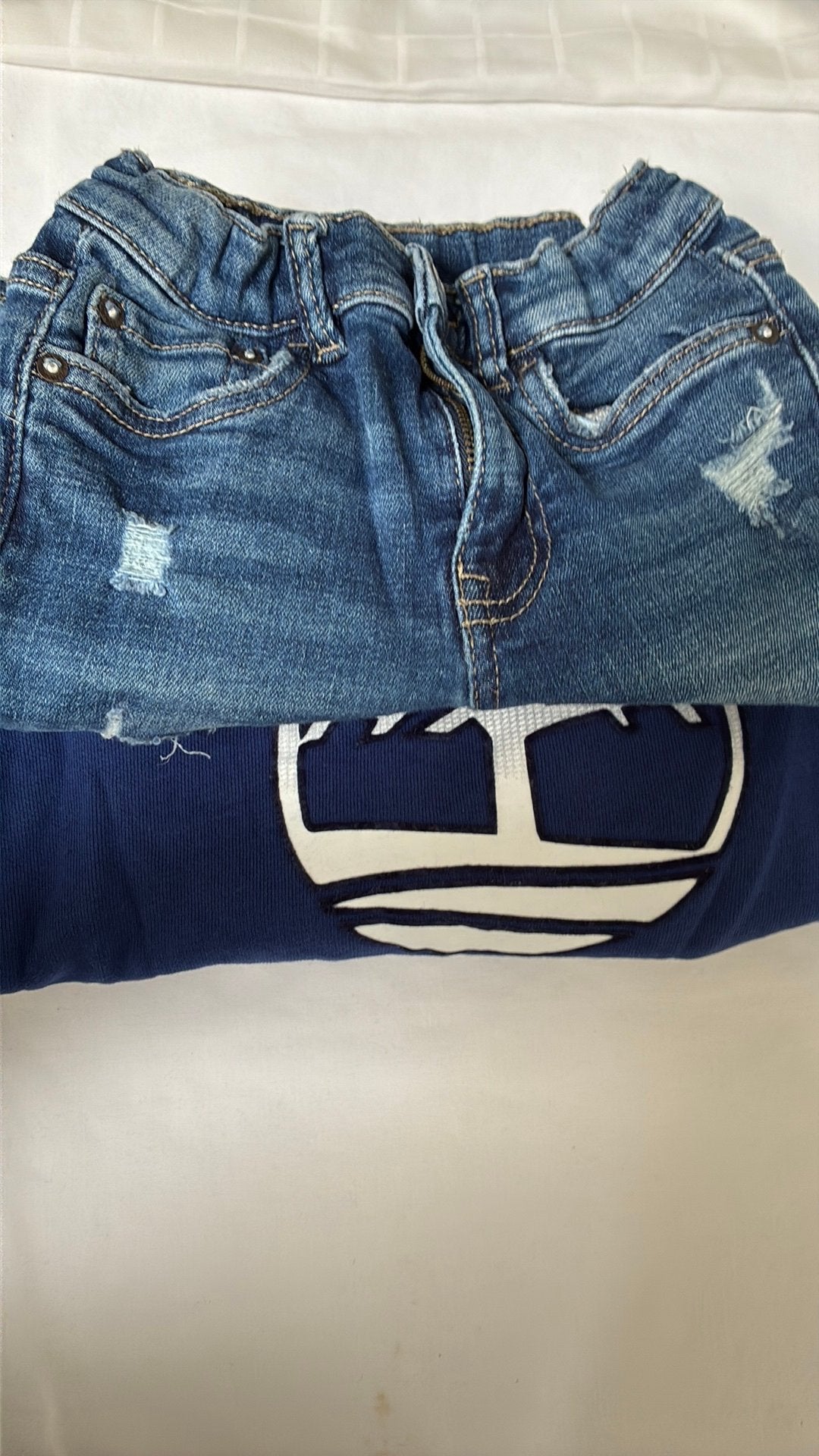Pantalon Jeans Zara et sweat capuche Timberland !, Kinderen en Baby's, Ophalen, Gebruikt, Broek