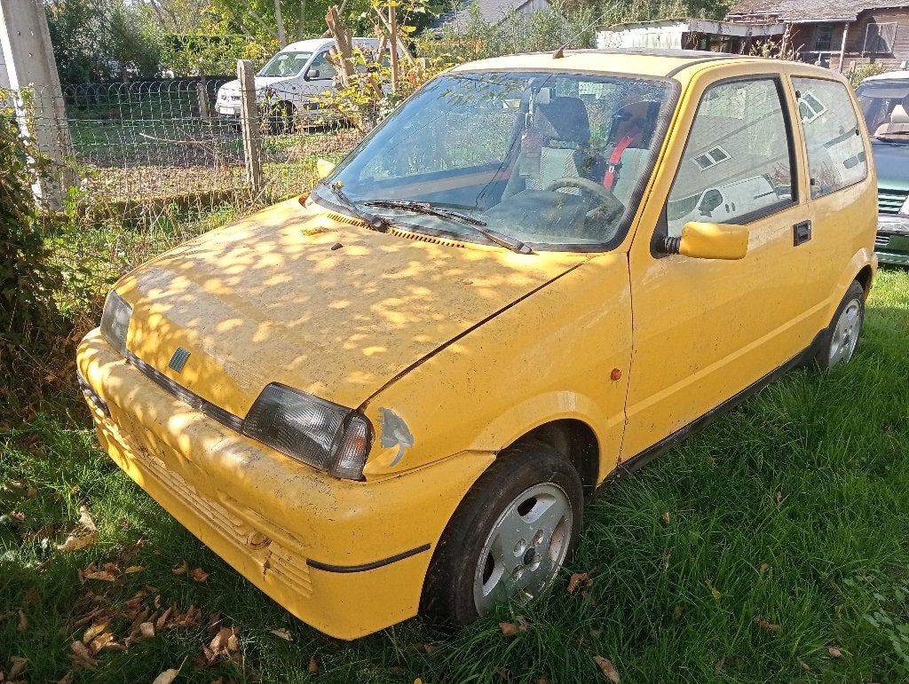 Véhicule d'occasion, Auto's, Voorwielaandrijving, Stof, Zwart, Geel