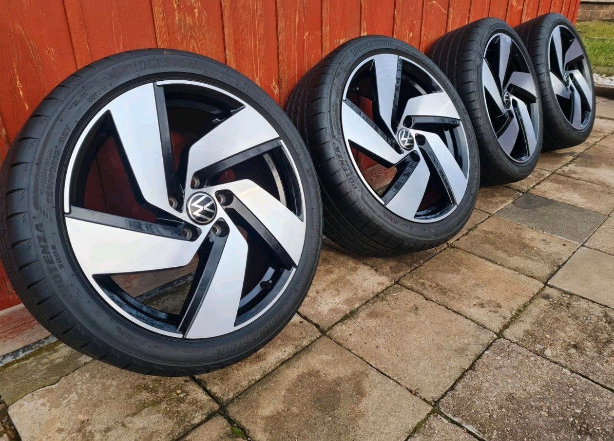 Volkswagen golf 8 gti velgen richmond 18inch met zomerbanden, Auto-onderdelen, Banden en Velgen, Ophalen, 18 inch, Zomerbanden
