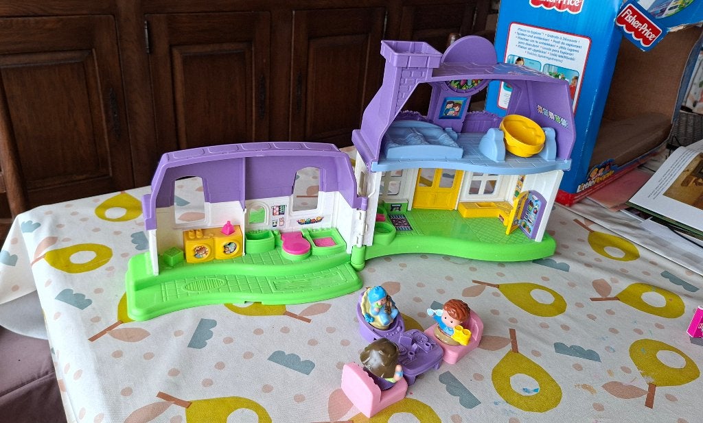 poppenhuisje Fisherprice, Ophalen