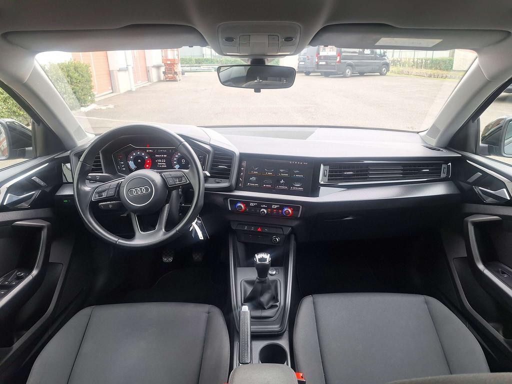 Audi A1 Sportback 25 TFSI Attraction Carplay/Android/Cruise, Stof, Euro 6, 95 pk, Zwart