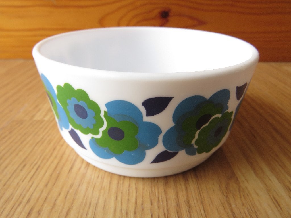vintage arcopal petit bol motifs lotus, Maison & Meubles, Cuisine | Vaisselle, Enlèvement ou Envoi, Vintage, Utilisé, Autres matériaux