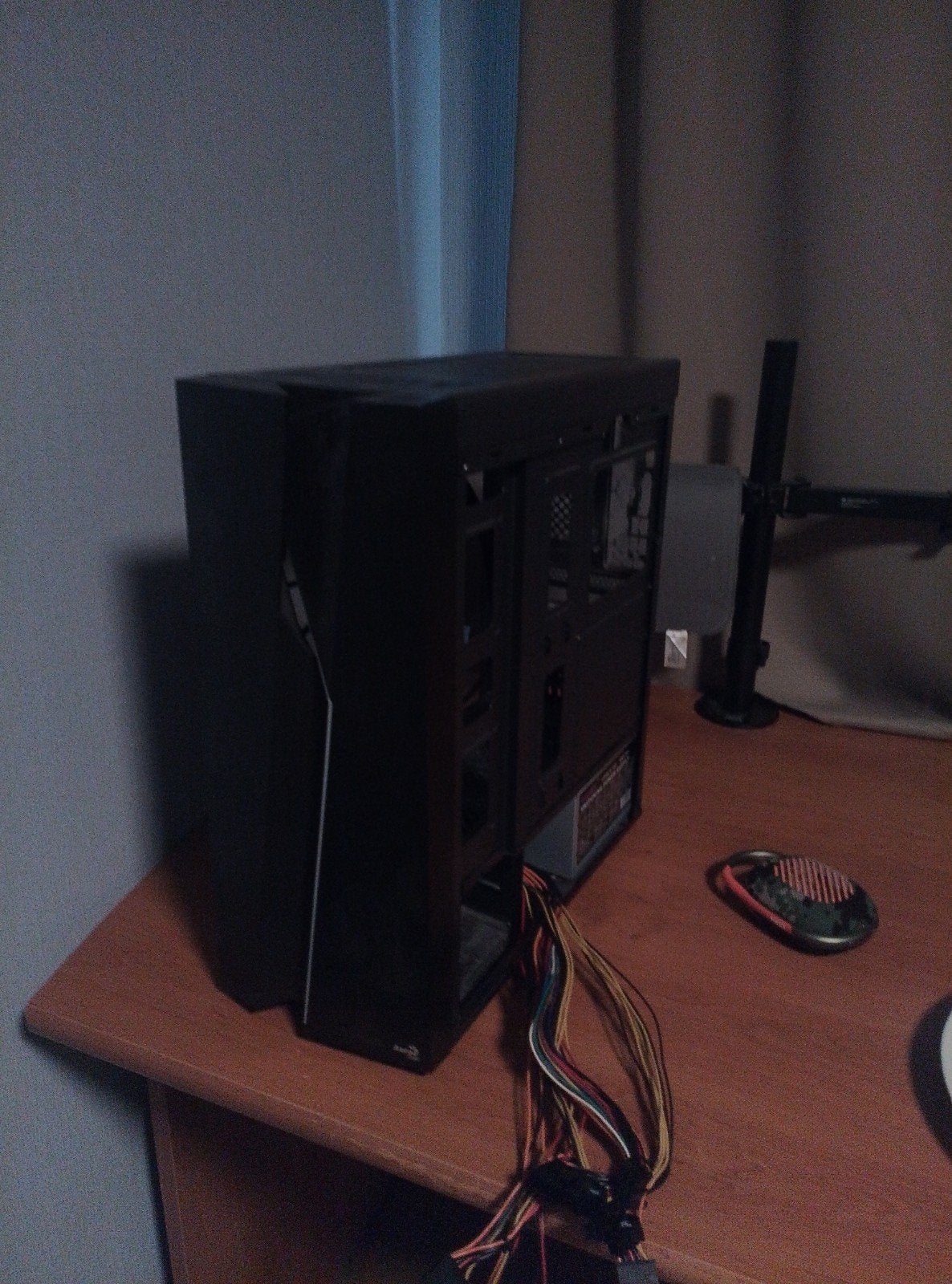 pc case met lgb en power supply, Panasonic, Comme neuf, Autres lecteurs, Enlèvement