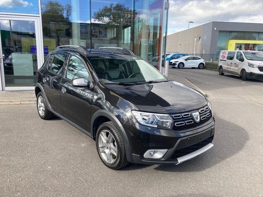 Dacia Sandero Stepway TCe, 4 deurs, Bluetooth, Zwart, 115 g/km