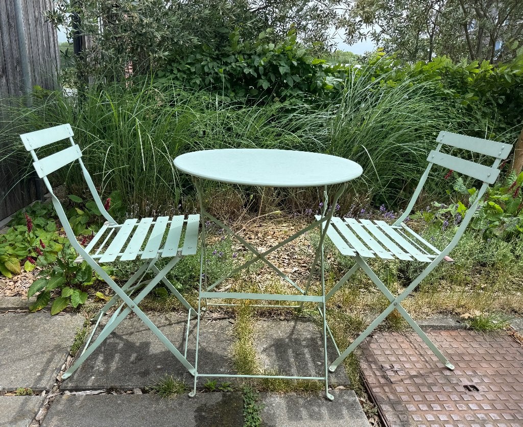 tuintafel groen, rond + 2 klapstoelen, Tuin en Terras, Ophalen, Gebruikt, Rond, Overige materialen