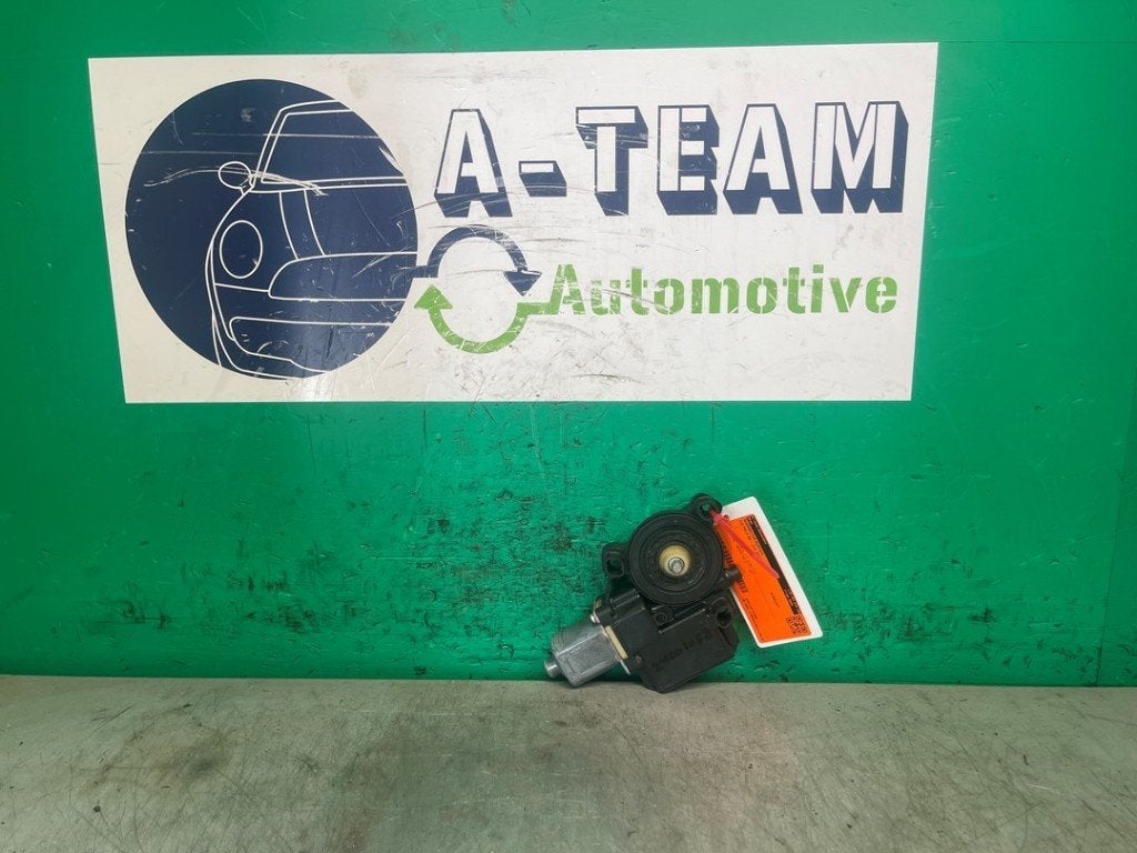 MOTEUR LEVE VITRE ELECTRIQUE Volkswagen Polo V (6R), Autos : Pièces & Accessoires, Robert Bosch AG, Volkswagen, Utilisé, Robert-Bosch-Allee 1
74232  Abstatt, DE