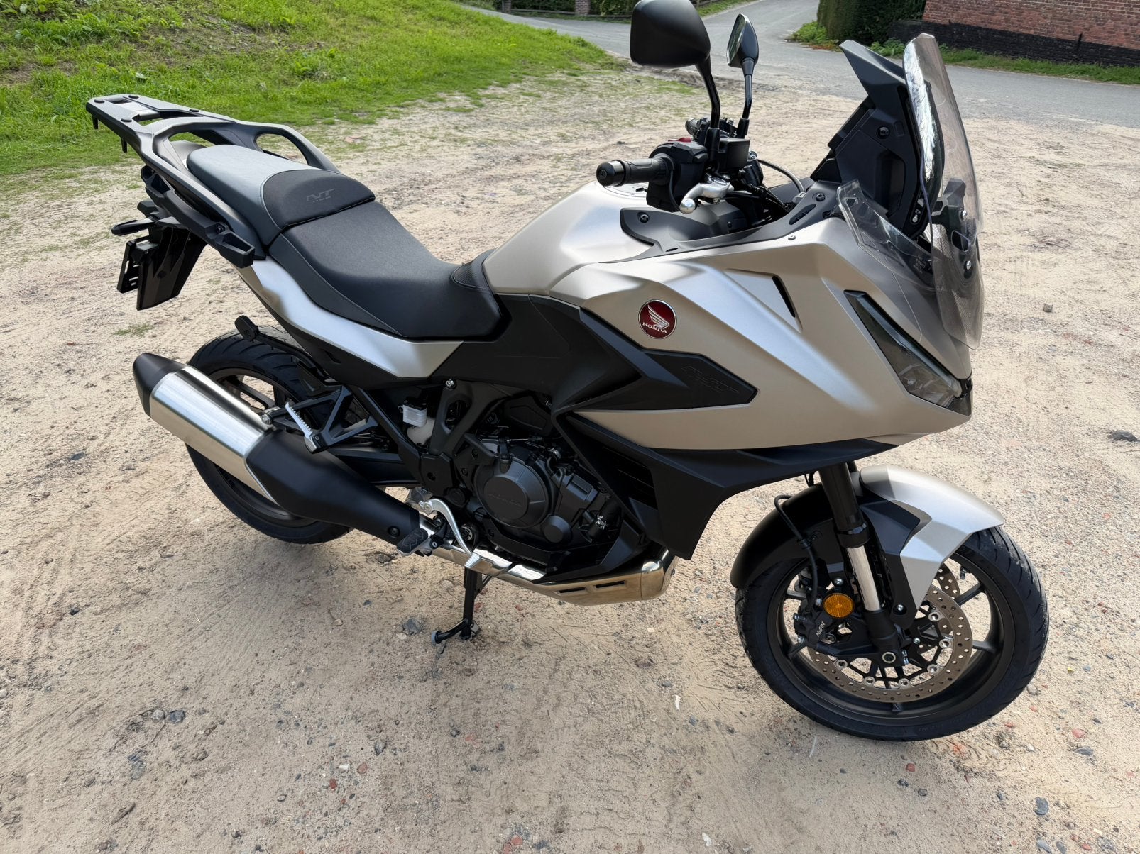 Nt1100 ( nieuw model), Motoren, Particulier, Nieuw, ABS