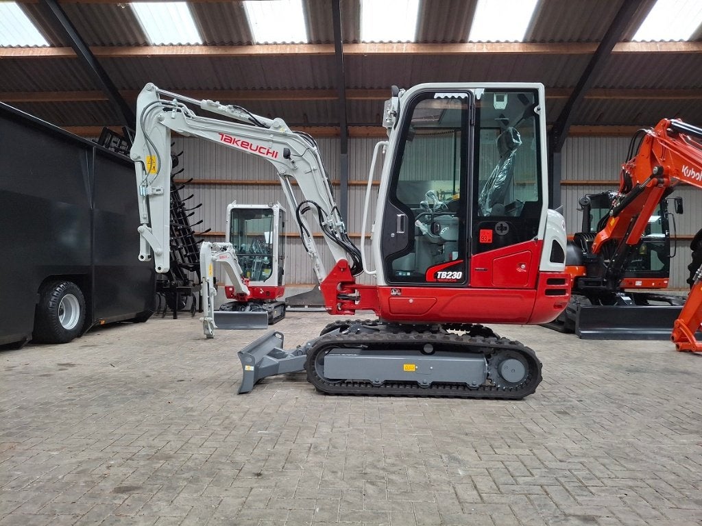 Takeuchi TB230, minigraver, minikraan, BJ2026, Nieuw!, Enlèvement, Excavatrice