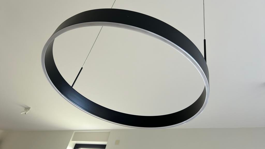 Suspension ronde noire Fantasia Light à intensité variable, Enlèvement, Neuf