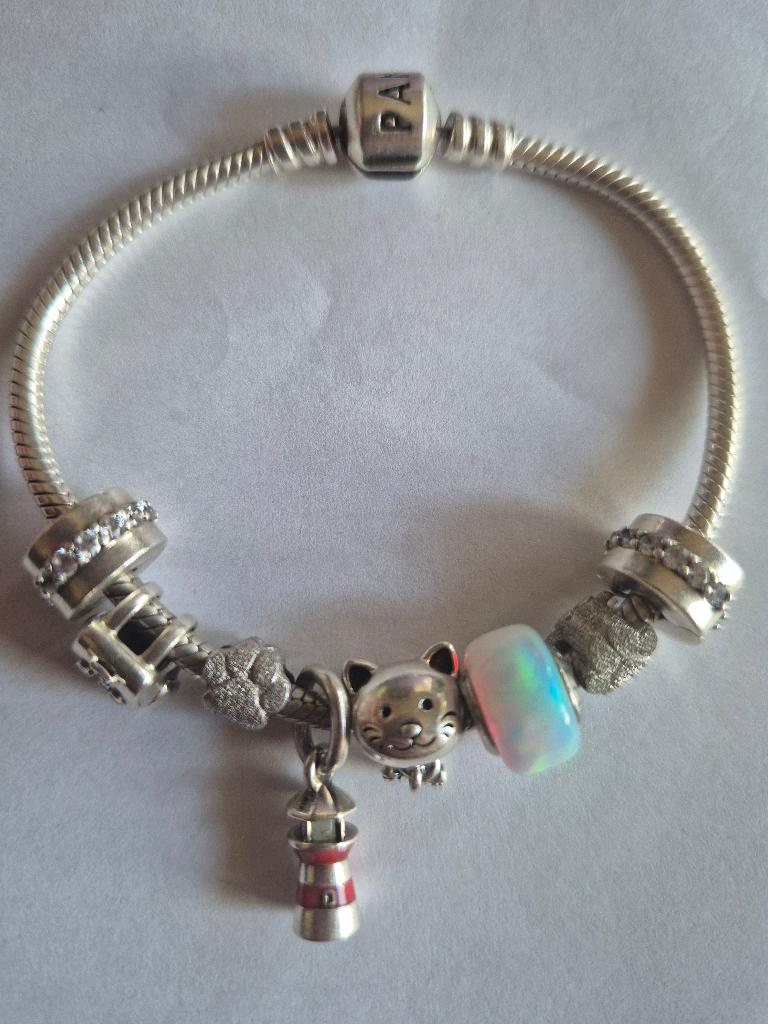 Pandora armband, Handtassen en Accessoires, Ophalen, Zo goed als nieuw, Met bedels of kralen, Zilver