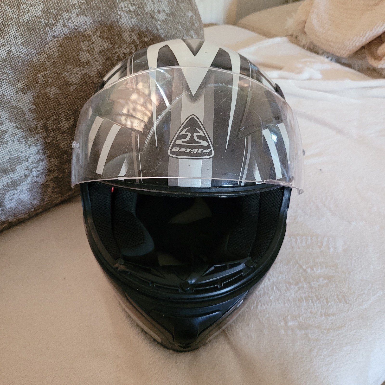 motor helm bayard, Ophalen