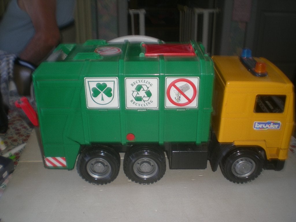 groene vuilniswagen bruder, Ophalen of Verzenden, Zo goed als nieuw