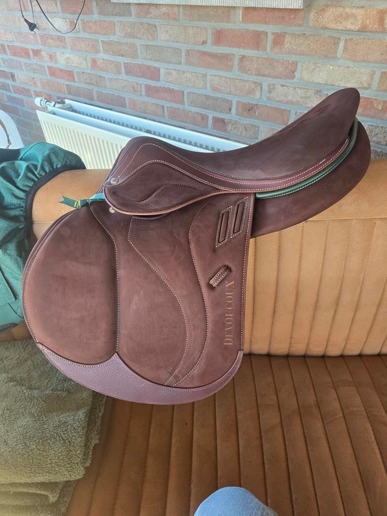 Devoucoux springzadel splinternieuw, nooit gebruikt., Dieren en Toebehoren, Paarden en Pony's | Zadels, Nieuw, Springen, Ophalen