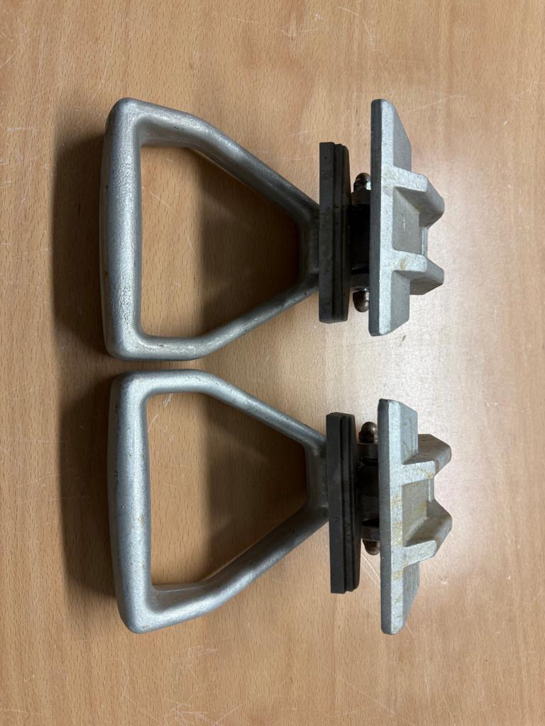 TAPIJTKLEMMEN ALU TREKKERS 2 stuks, Bricolage & Construction, Matériel de peinture, Utilisé, Autres types, Enlèvement
