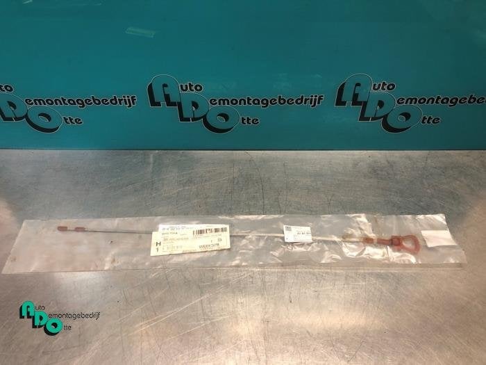 Olie Peilstok van een Mercedes C-Klasse (C-Klasse 14-), Auto-onderdelen, -, Nieuw, Ophalen of Verzenden, -