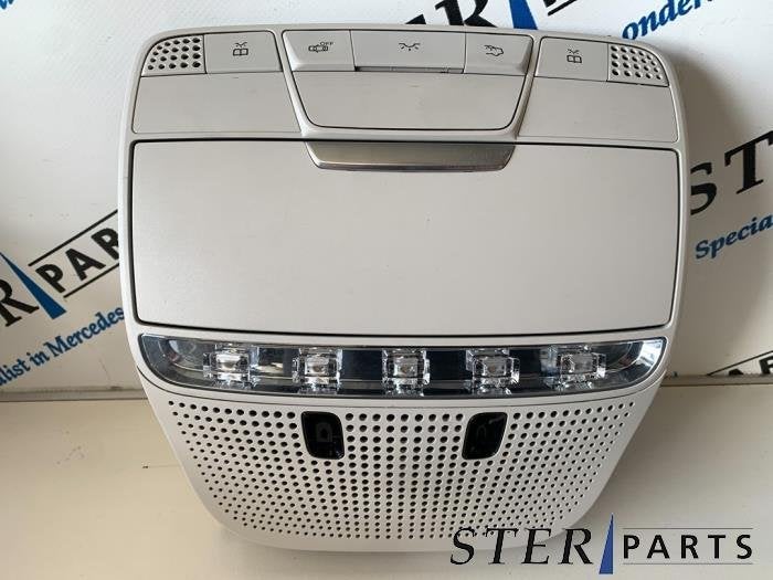Eclairage intérieur avant d'un Mercedes C-Klasse, 3 mois de garantie, Utilisé, -, -