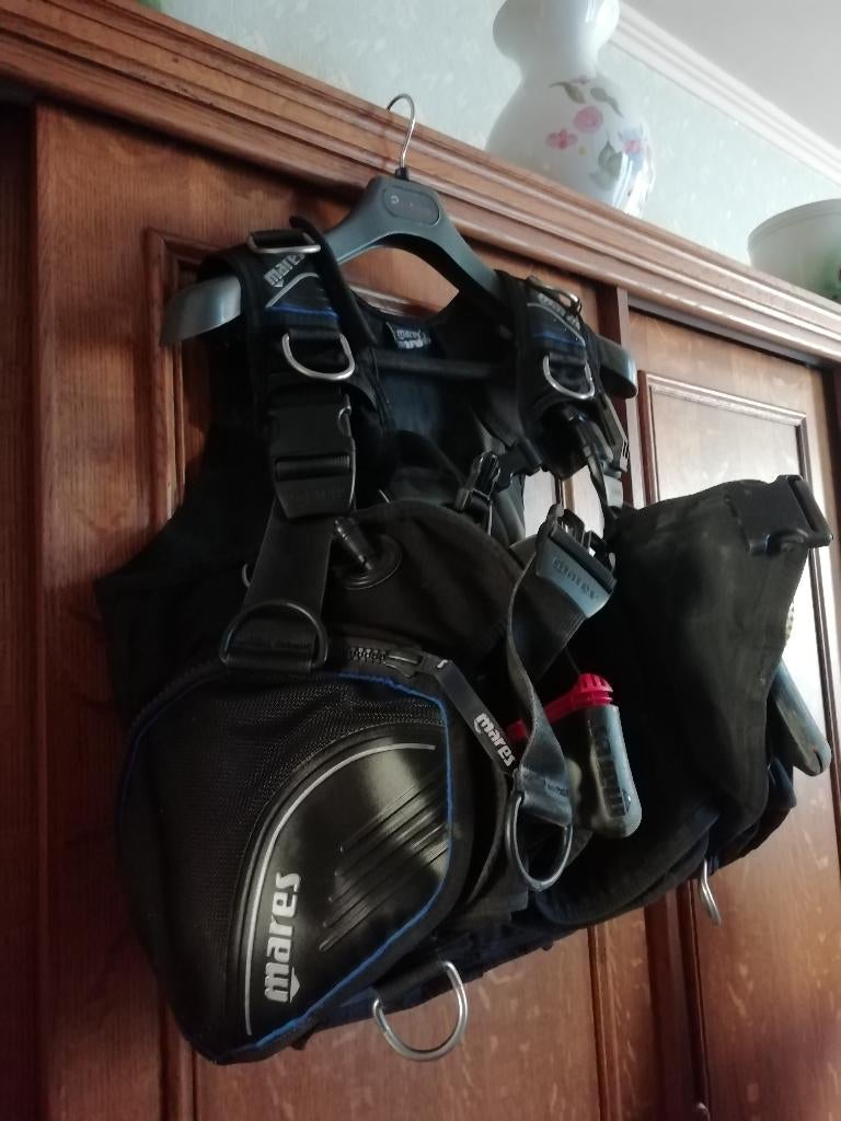 gilet de plongée Mares, Enlèvement, Utilisé, Gilet de stabilisation