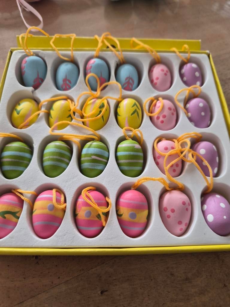Petits œufs porcelaine, Enlèvement ou Envoi