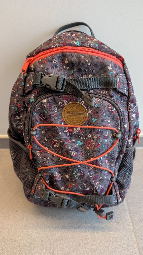 Dakine Grom 13L Rugzak / schooltas, 40 à 50 cm, Autres couleurs, Enlèvement, Sac à dos