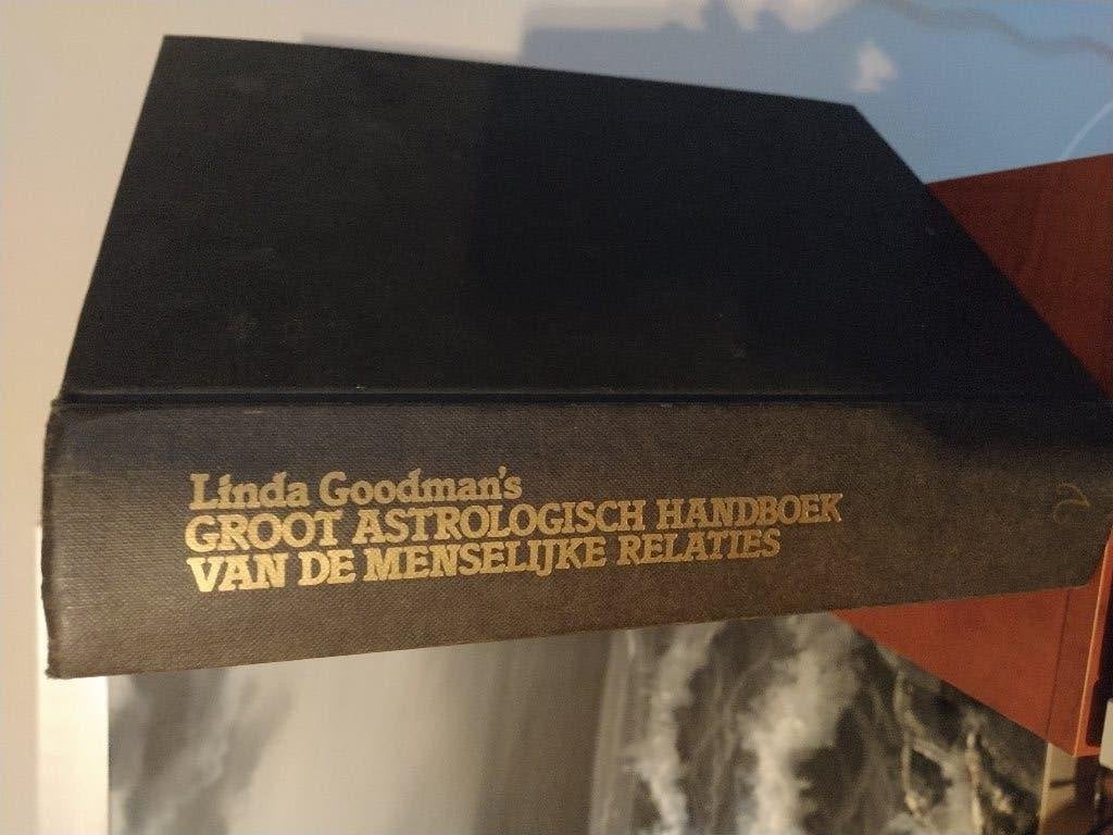 boek: astrologie 1+2/Uyldert+Goodman's groot astrologisch..., Boeken, Esoterie en Spiritualiteit, Ophalen of Verzenden, Astrologie