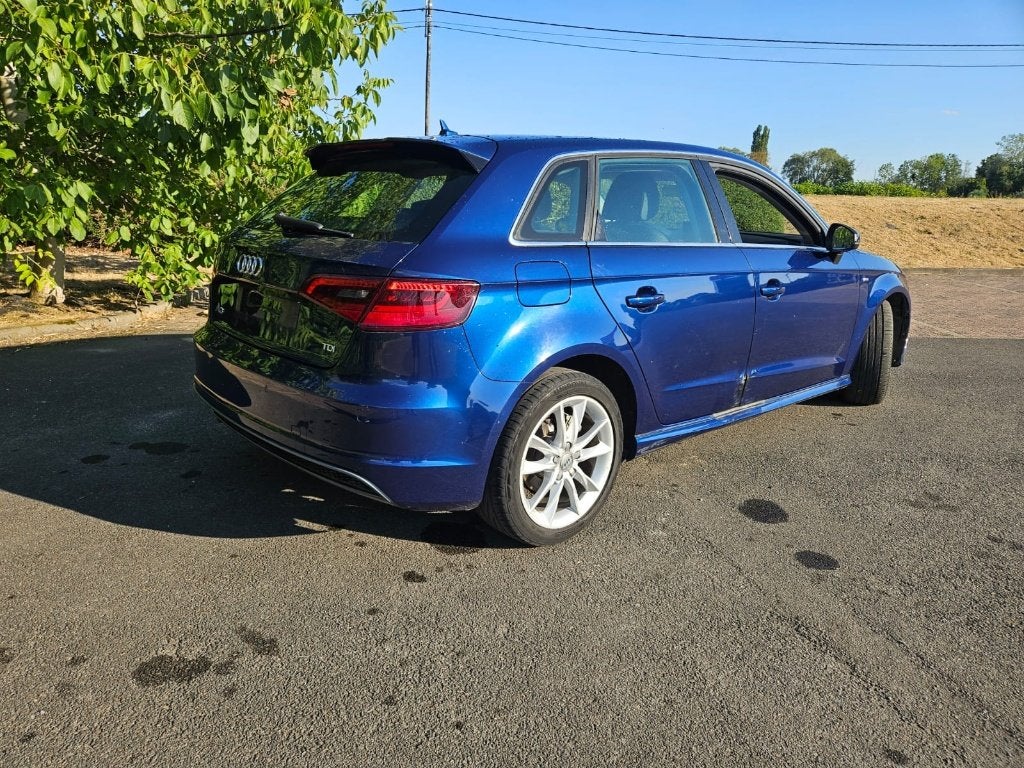 Audi A3 Sportback 1.6 TDi S line ️AIRCO GPS, Autos, Audi, Argent ou Gris, Achat, Entreprise, Boîte manuelle