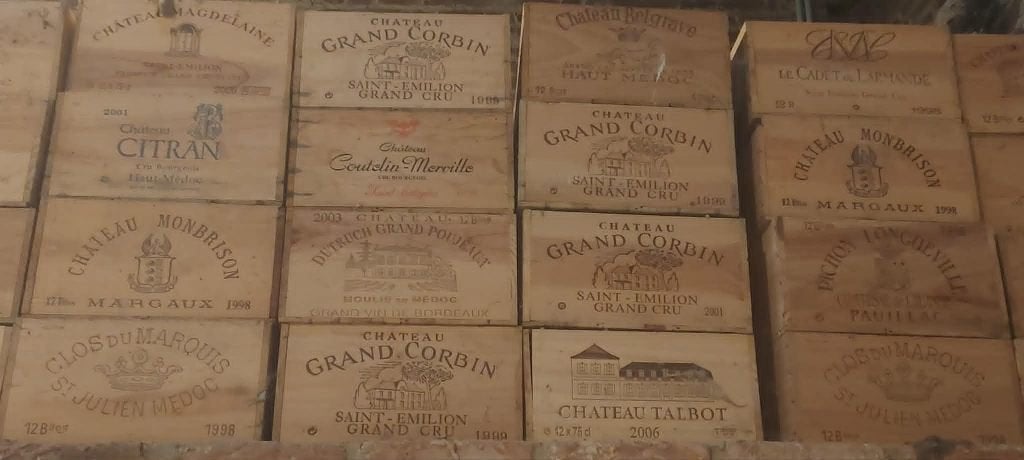 CAISSE DE VIN EN BOIS- CAPACITE DE 12 BOUTEILLES, Enlèvement
