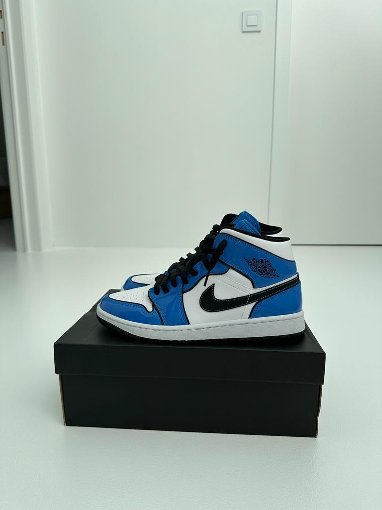 Nike Air jordan 1 mid se signal blue maat 44, Ophalen of Verzenden, Zo goed als nieuw