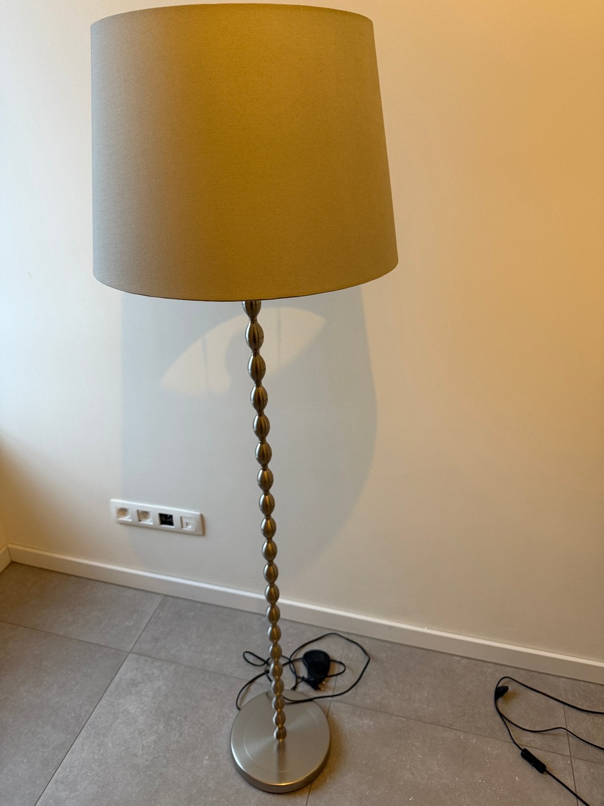 Staanlamp, Ophalen, Zo goed als nieuw