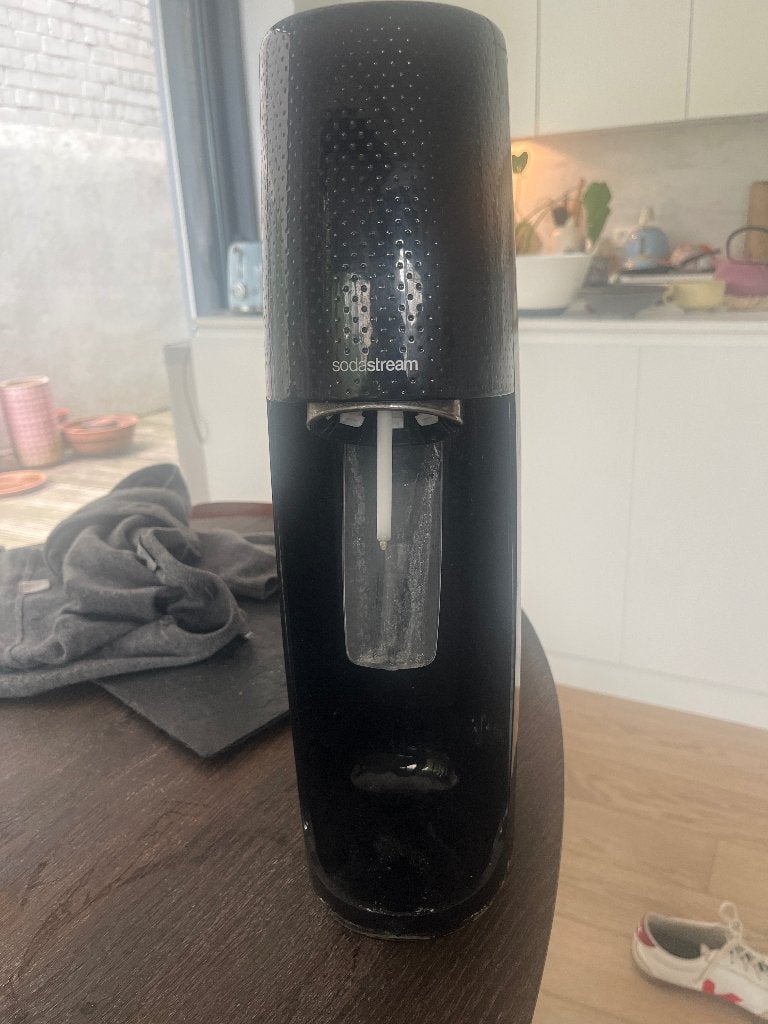 Sodastream noir, Enlèvement, Utilisé