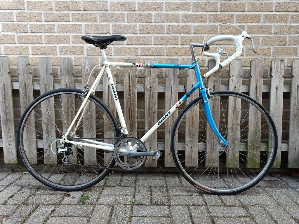 Vélo de course rétro 'Giant', Enlèvement, Giant