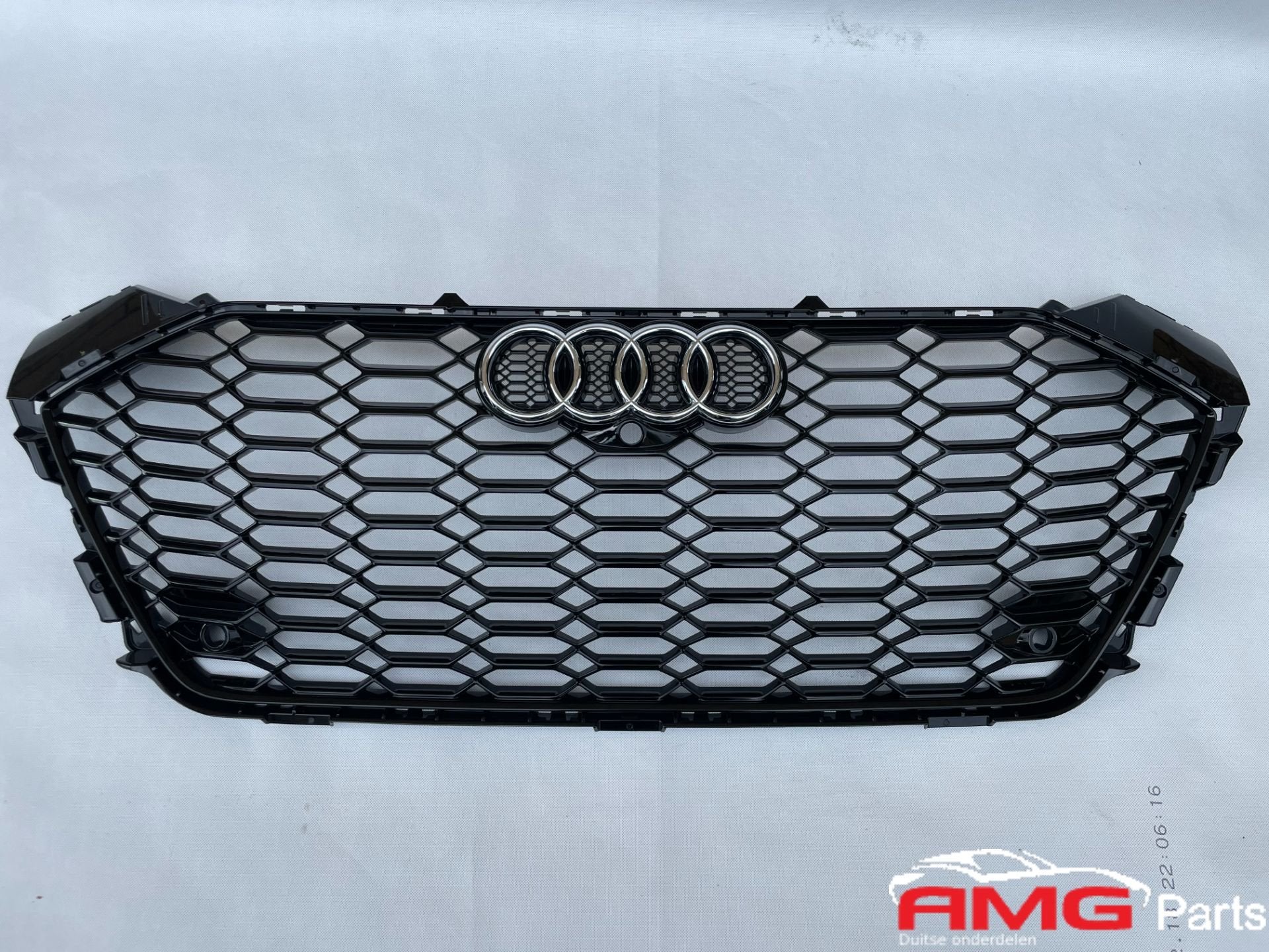 Calandre Audi A5 8W RS5 ORIGINALE 8W6853651 AN, Neuf, AUDI AG, Auto-Union-Strasse 1
85045  Ingolstadt, DE, Audi