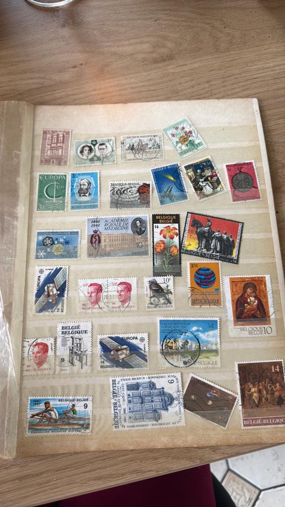Postzegelverzameling jaren 50-90, Enlèvement
