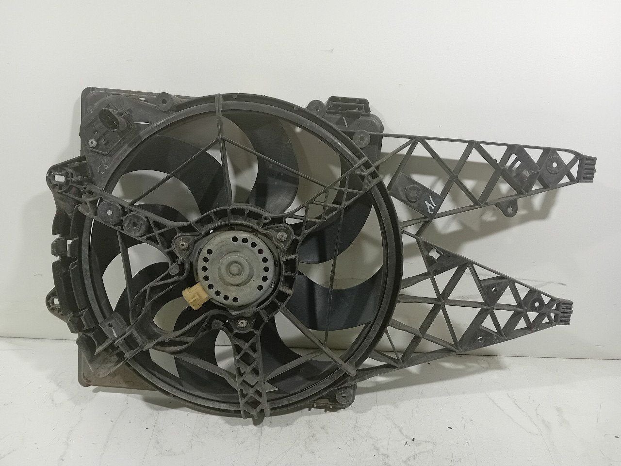 Koelventilatormotor Fiat Doblo, Onderdelen@venauto.nl, Van der Ven Autorecycling B.V., Gebruikt, Ettenseweg 76, 4706 PB Roosendaal, The Netherlands