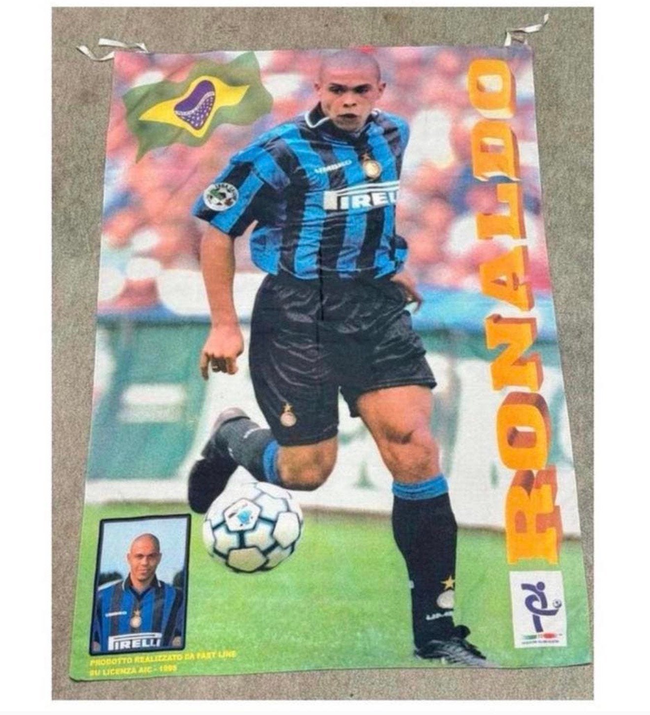 Echte Vintage Ronaldo Luís Nazário de Lima Inter Milan vlag, Ophalen of Verzenden, Zo goed als nieuw, Overige typen