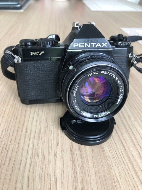 Asahi Pentax MV avec SMC Pentax-M 1:2/50 mm, Enlèvement ou Envoi, Comme neuf, Reflex miroir, Pentax