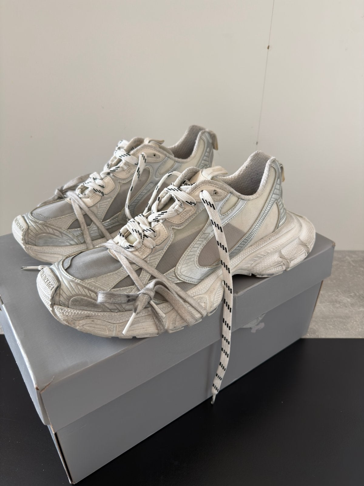 Authentieke Balenciaga 3XL sneakers, Ophalen