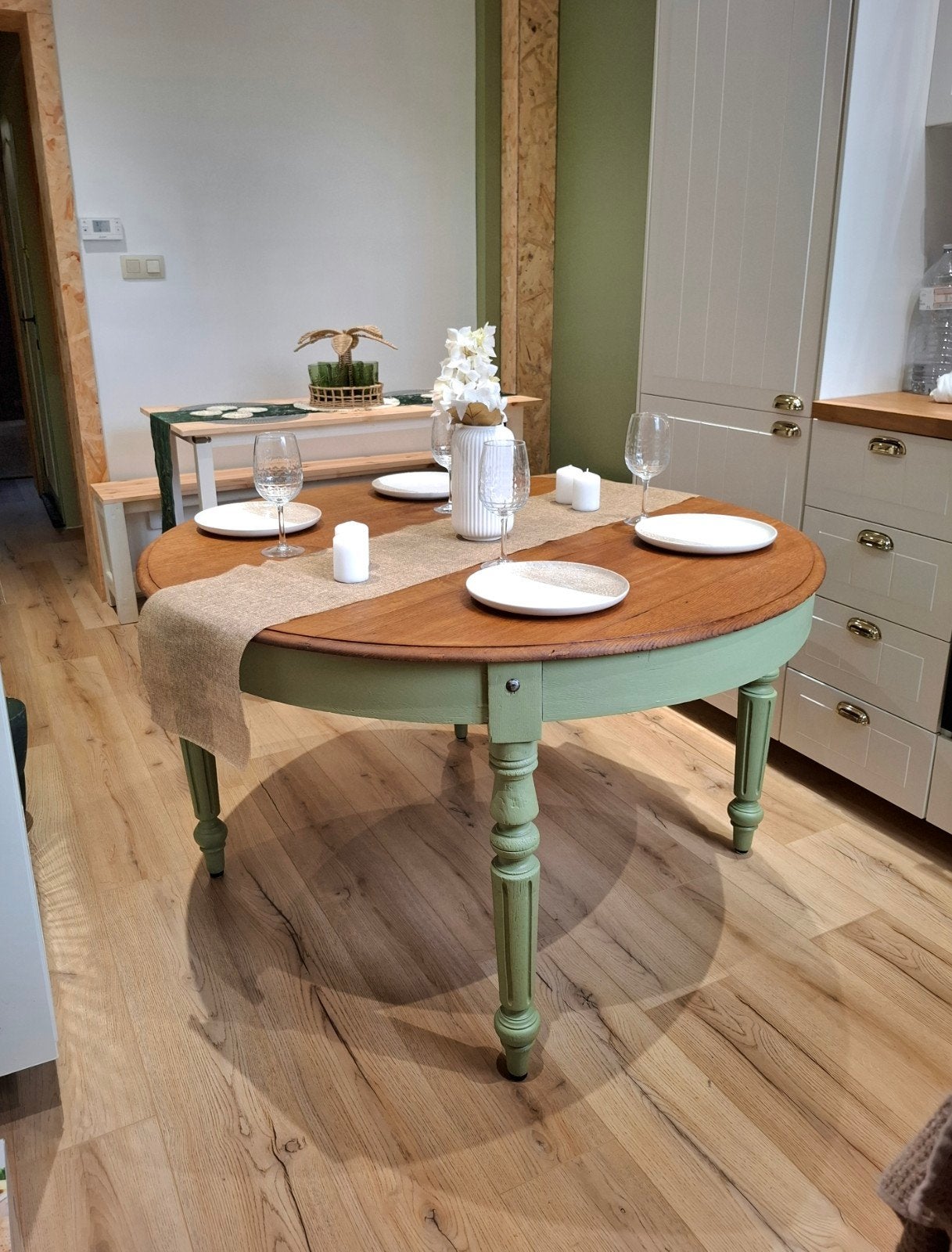 Antieke ronde tafel (uitneembaar) massief eikenhout +100 jaa, Ophalen