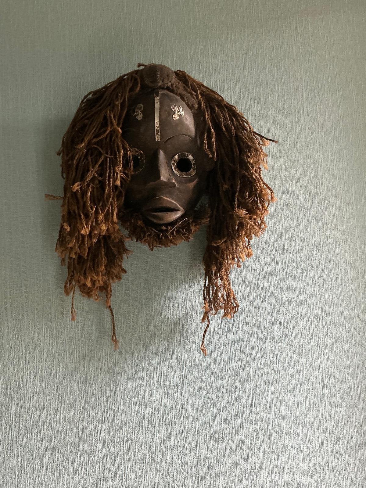 Prachtig Handgesneden Afrikaans Dan-Masker – Hout en Jute, Antiquités & Art, Art | Art non-occidental, Sculpture sur bois, Afrique