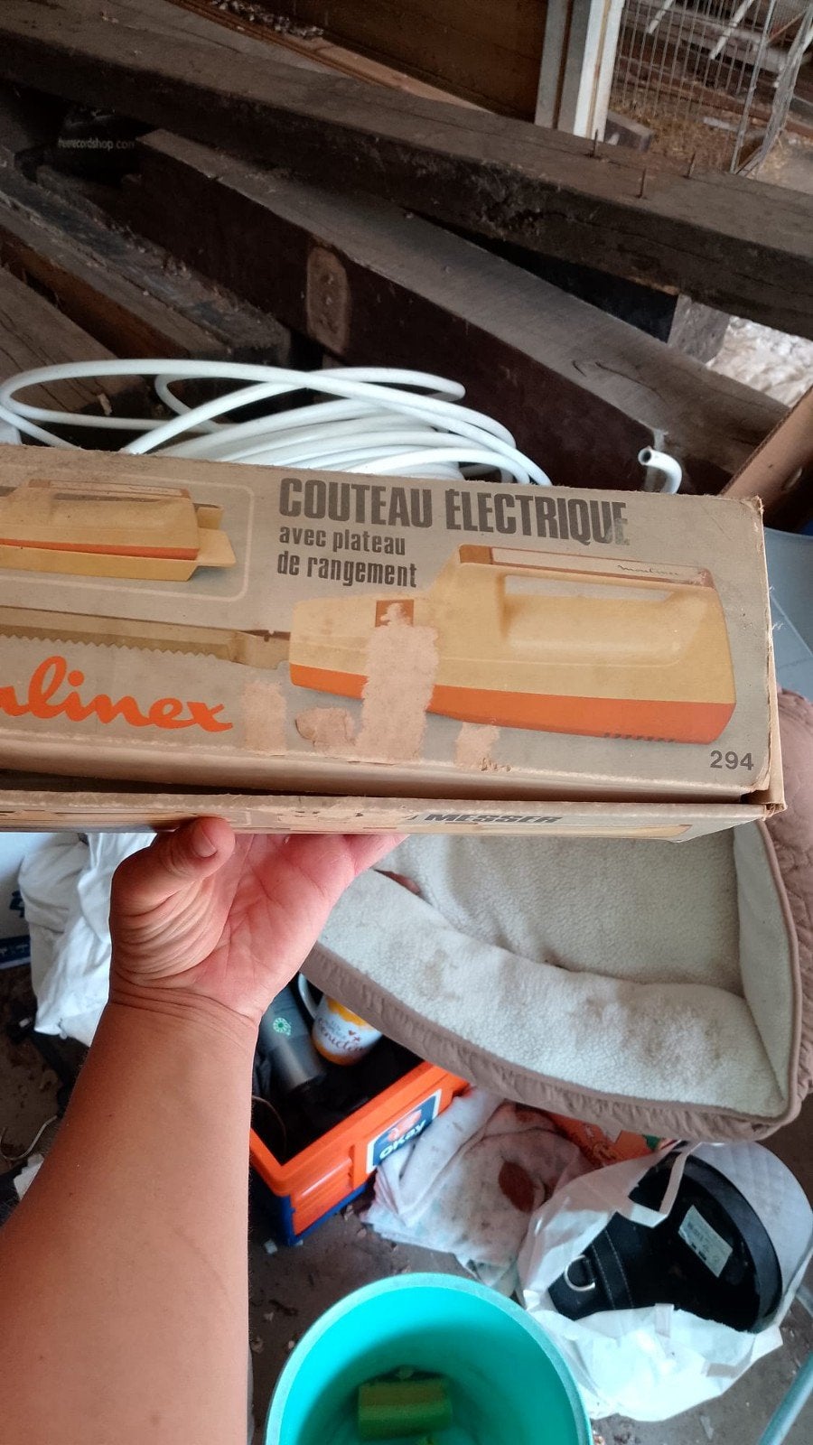 elektrisch mes, Ophalen
