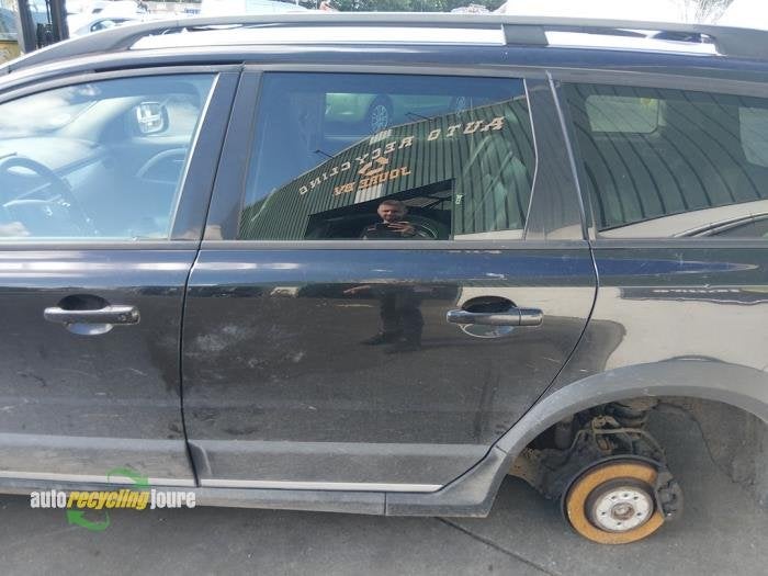 Portier 4Deurs links-achter van een Volvo XC70 (452-26), Gebruikt, -, Deur, -